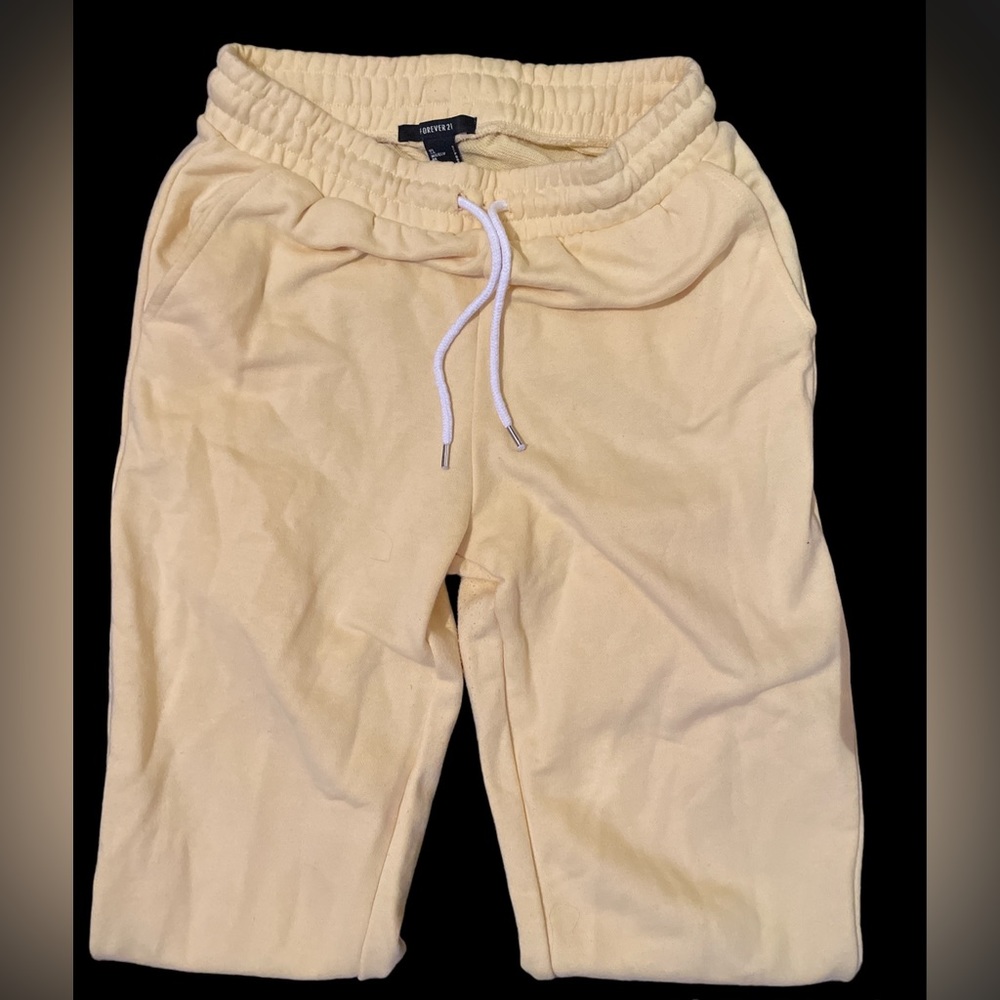 Forever 21 Yellow Sweatpants Size Small